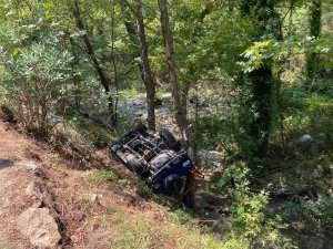 SAFARİ ARACI DEVRİLDİ: 11 YARALI