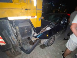 OSMANİYE’DE OTOMOBİL PARK HALİNDEKİ VİNCE ÇARPTI: 1 YARALI