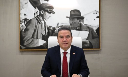 'fuhuşa aracılık' soruşturmasında 7 gözaltı