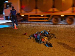 OSMANİYE’DE MOTOSİKLET İLE HAFİF TİCARİ ARAÇ ÇARPIŞTI: 1 ÖLÜ