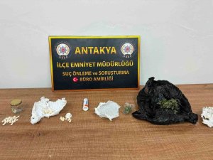 ANTAKYA’DA 3 ŞÜPHELİ UYUŞTURUCUYLA YAKALANDI