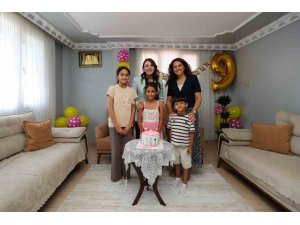 YÜREĞİMİZDEKİ IŞIK PROJESİ KAPSAMINDA DEPREMZEDE ÇOCUKLARIN DOĞUM GÜNLERİ KUTLANDI