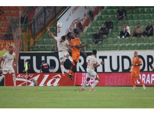 TRENDYOL SÜPER LİG: CORENDON ALANYASPOR: 0 - GÖZTEPE: 1 (İLK YARI)