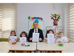 ÖZÜNAL’DAN MİNİK YÜREKLERE YENİ EĞİTİM YILI ZİYARETİ