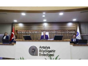 BAŞKAN VEKİLİ ÖZDEMİR: "ANTALYA’YA MİLYAR MİLYAR LİRALIK YATIRIMLAR YAPIYORUZ"