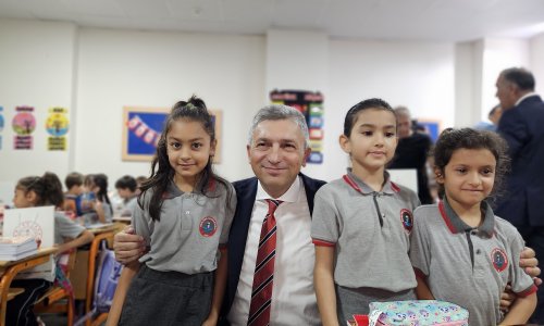 ANTALYA'DA 523 BİN 853 ÖĞRENCİ DERS BAŞI YAPTI