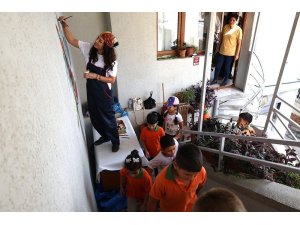 HATAY BÜYÜKŞEHİR BELEDİYESİ İLE OKULLAR RENGARENK OLUYOR