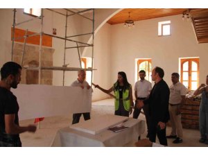 ERZİN’DE MUSTAFALI CAMİSİ’NİN RESTORASYON ÇALIŞMALARI SÜRÜYOR
