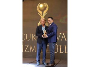"YILIN TURİZM YÖNETİCİSİ" ÖDÜLÜ İL KÜLTÜR VE TURİZM MÜDÜRÜ DURU’YA VERİLDİ