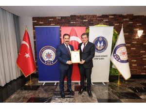 EMNİYET MÜDÜRÜ RÜŞTÜ YILMAZ ONURUNA HATAY’DA VEDA YEMEĞİ DÜZENLENDİ