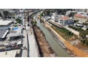 ANTAKYA’DA ATA KÖPRÜSÜ’NDE ÇALIŞMALAR DEVAM EDİYOR