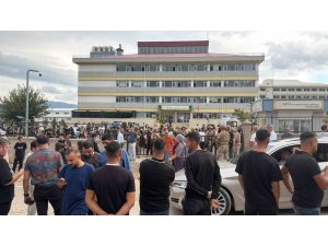 YEĞENİ TARAFINDAN ÖĞRETMENİN ÖLDÜRÜLDÜĞÜ SALDIRIDA, SİLAH SESLERİNİ DUYUP OKULA KOŞANLAR YAŞANANLARI ANLATTI