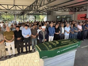 KAHVEHANEDEKİ SİLAHLI SALDIRIDA HAYATINI KAYBEDEN ANTRENÖR SON YOLCULUĞUNA UĞURLANDI