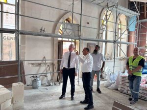 İSKENDERUN’DA TARİHİ KİLİSELERDE RESTORASYON ÇALIŞMALARI SÜRÜYOR
