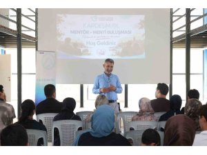 HBB’DEN BAŞARILI ÖĞRENCİLERE BURS, TABLET VE MENTÖRLÜK DESTEĞİ