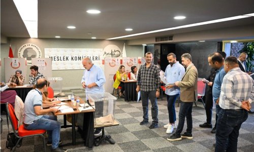 ANTALYA TİCARET BORSASI’NDA SEÇİMİN İLK TURU TAMAMLANDI