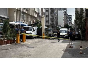 ADANA’DA İŞ YERİ ÖNÜNDE SİLAHLI SALDIRI: 1 ÖLÜ, 1 YARALI
