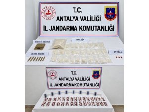 ANTALYA’DA 3 KİLOGRAM KOKAİN ELE GEÇİRİLDİ