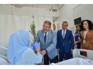 BEBEK DOSTU HASTANEDE NORMAL DOĞUM VE EMZİRME HAFTASI ETKİNLİĞİ DÜZENLENDİ