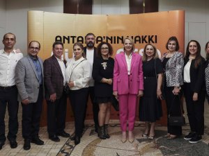 HATİCE ÖZ: "BİZ GELECEĞİ VAAT EDİYORUZ"