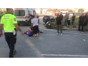 MANAVGAT’TA MOTOSİKLETLER ÇARPIŞTI: 3 YARALI