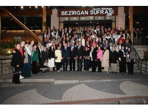 BAŞKAN BAŞDEĞİRMEN, TÜRKİYE’NİN DÖRT BİR YANINDAN GELEN KADIN MUHTARLARLA BULUŞTU
