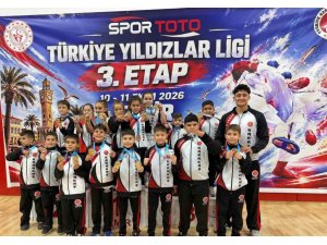 KARATE MÜSABAKALARINDA 43 MADALYA KAZANDILAR