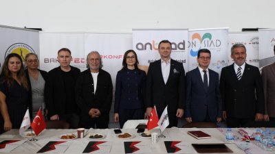 AKDENİZ ÜNİVERSİTESİ'NDE SİVİL TOPLUM PANAYIRI