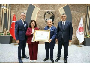 ATO BAŞKANI MEHMET ŞAHBAZ MAZBATASINI ALDI