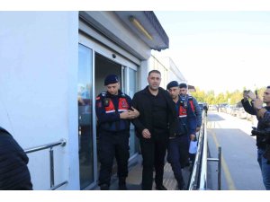 EMRAH KOZAY SAĞLIK KONTROLÜNDEN GEÇİRİLEREK JANDARMAYA GÖTÜRÜLDÜ