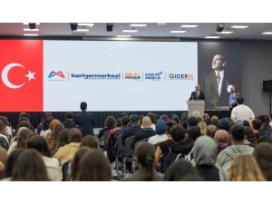 MERSİN’DE GENÇLER TEKNOLOJİ DÜNYASIYLA BULUŞTU