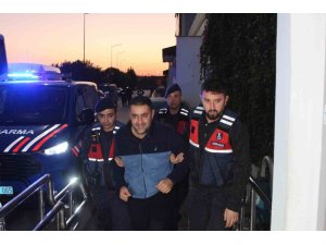 ÇUKUROVA BELEDİYESİ SORUŞTURMASINDA MEVCUT BAŞKAN EMRAH KOZAY DAHİL 34 ŞÜPHELİ TUTUKLANDI