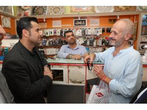 AKDENİZ BAŞKAN VEKİLİ BEŞİKCİ, ESNAF VE VATANDAŞLARIN TALEPLERİNİ DİNLEDİ