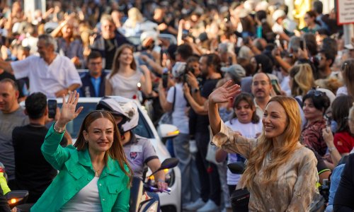 63'ÜNCÜ ALTIN PORTAKAL 'GELENEKSEL KORTEJ' İLE BAŞLADI