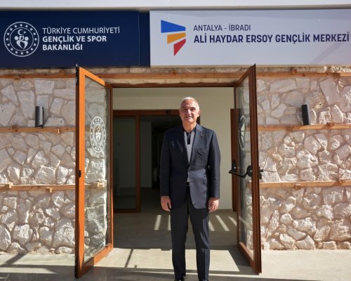 BAKAN ERSOY: HEDEFİMİZ, HER EVLADIMIZIN AYNI FIRSATLARA ULAŞABİLMESİ