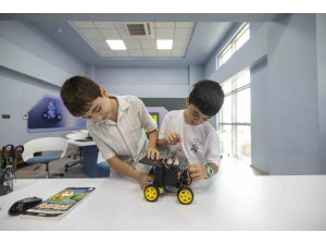 MERSİNLİ ÖĞRENCİLER ROBOTİK KODLAMA YARIŞMALARINDA DERECE ELDE ETTİ