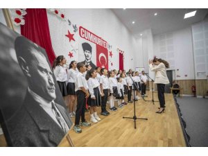MERSİN’DE ÇOCUKLAR CUMHURİYETİN 103. YILINI COŞKUYLA KUTLADI