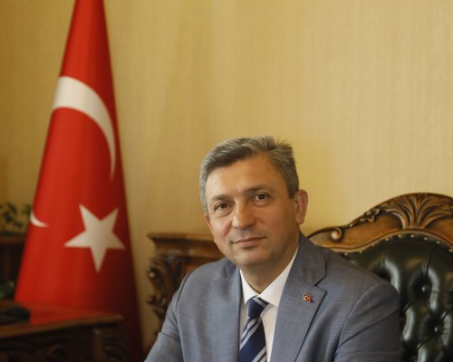 VALİ ŞAHİN'DEN 29 EKİM CUMHURİYET BAYRAMI MESAJI