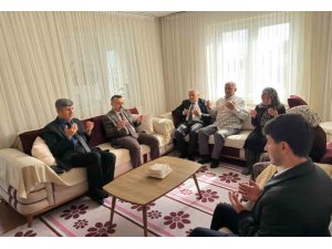 CUMHURİYET BAYRAMINDA ANAMUR’DA ŞEHİT AİLELERİ UNUTULMADI