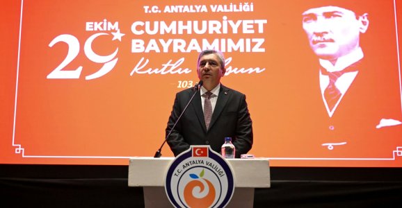 VALİ ŞAHİN: ANTALYA’NIN CUMHURİYET’E BAĞLILIĞIYLA GURUR DUYUYORUZ