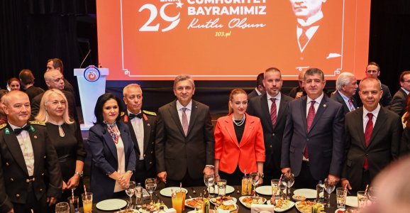 VALİ ŞAHİN: ANTALYA’NIN CUMHURİYET’E BAĞLILIĞIYLA GURUR DUYUYORUZ