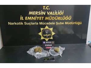 UYUŞTURUCU TACİRİ 2 ŞÜPHELİ YAKALANIP TUTUKLANDI