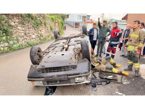 İSKENDERUN’DA TERS DÖNEN OTOMOBİLİN SÜRÜCÜSÜ YARALANDI