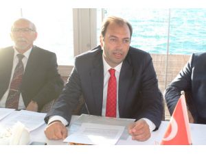 Aydın Şensal Ayvalık Ticaret Odası başkanlığına aday olduğunu açıkladı