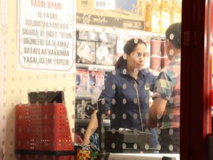 Antalya’da bıçaklı market soygunu