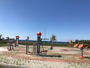 Manavgat-Çolaklı sahilinde oyun parkı ve spor aletleri yenilendi