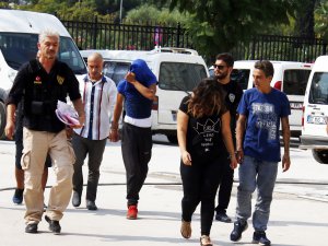 Antalya’da uyuşturucu operasyonu: 6 gözaltı