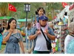 Alanya Turizm Ve Sanatı Doya Doya Yaşamaya Devam Ediyor