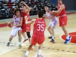 Kepez basketbol takımı, geriye düştüğü maçı farklı kazandı