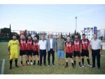 Mahalleler arası futbol turnuvasında heyecan sürüyor